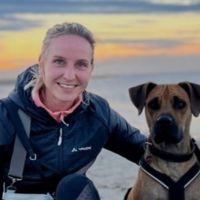 Dunja Schumacher DO IT 4 DOGS